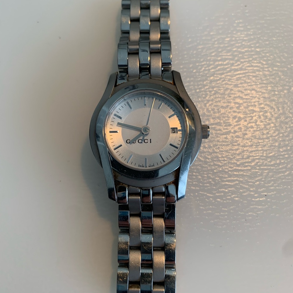 Authentic Gucci Timeless Watch